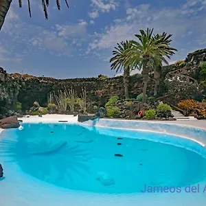 magmamia.in-canary-islands.com/